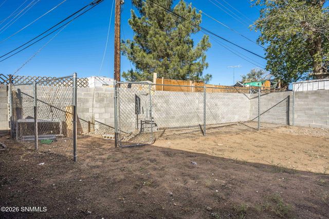 1205 Skyway Drive, Las Cruces, NM 88001