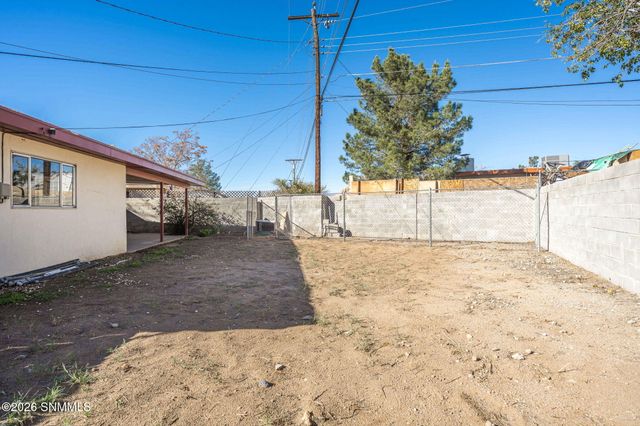 1205 Skyway Drive, Las Cruces, NM 88001