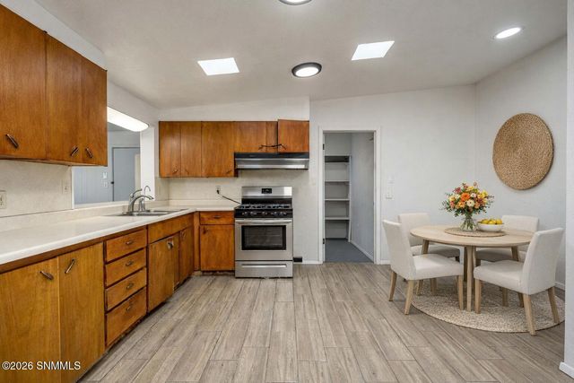 1205 Skyway Drive, Las Cruces, NM 88001