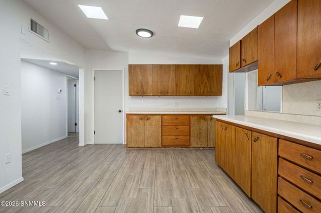 1205 Skyway Drive, Las Cruces, NM 88001