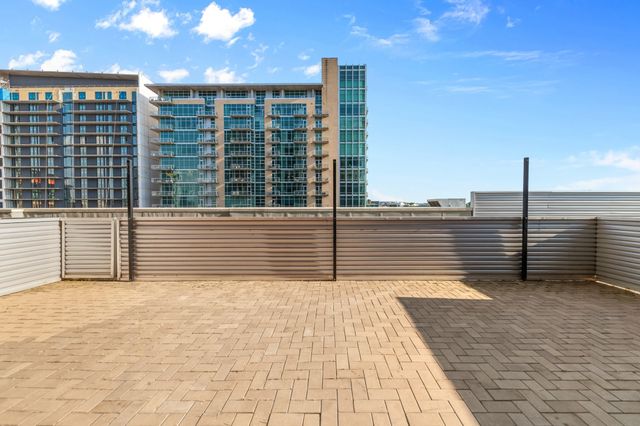 600 12th Ave S Apt 902, Nashville, TN 37203