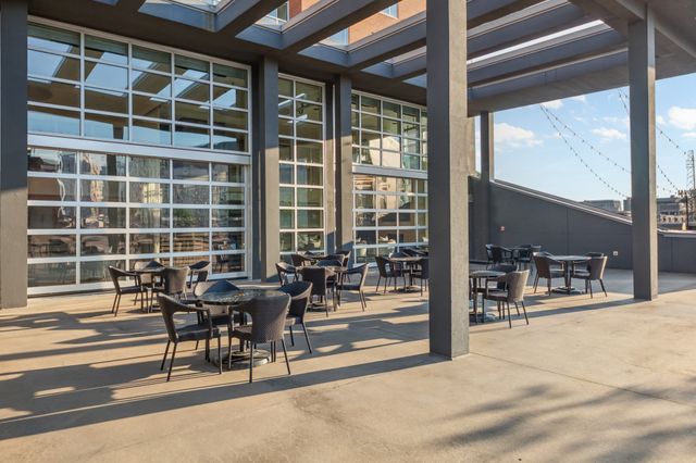 600 12th Ave S Apt 902, Nashville, TN 37203