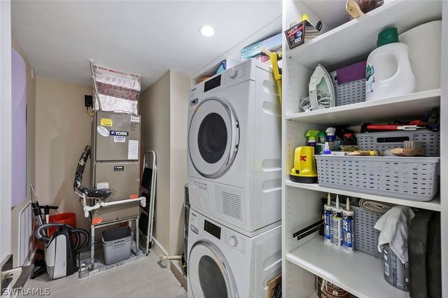 1950 Gulf Shore BLVD N 104, Naples, FL 34102