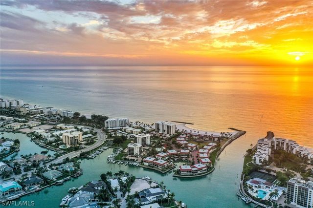 1950 Gulf Shore BLVD N 104, Naples, FL 34102