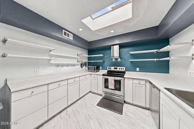 8601 E Cactus Road, Scottsdale, AZ 85260