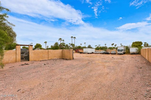 8601 E Cactus Road, Scottsdale, AZ 85260