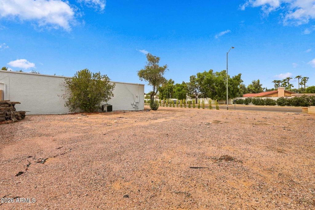 8601 E Cactus Road, Scottsdale, AZ 85260 — photo 4