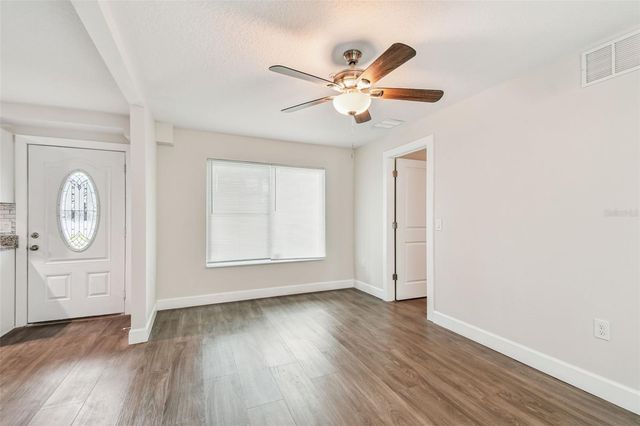 650 E TARPON AVENUE C1, Tarpon Springs, FL 34689
