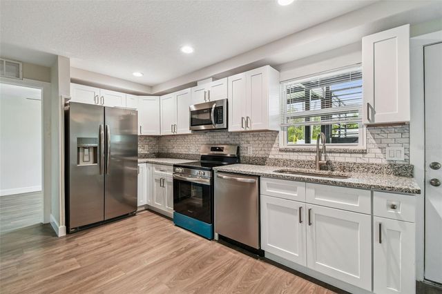 650 E TARPON AVENUE C1, Tarpon Springs, FL 34689