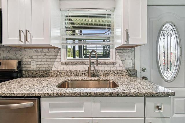 650 E TARPON AVENUE C1, Tarpon Springs, FL 34689