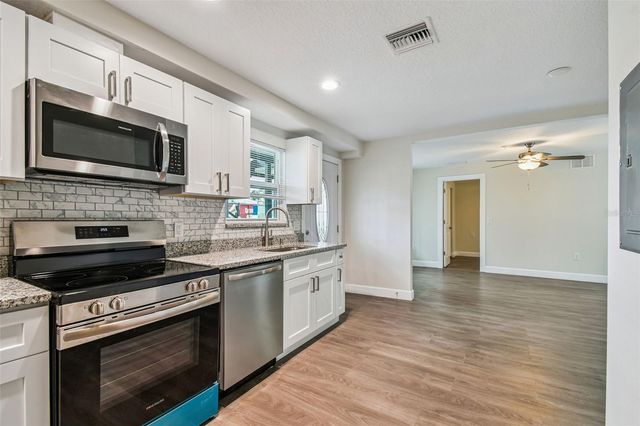 650 E TARPON AVENUE C1, Tarpon Springs, FL 34689
