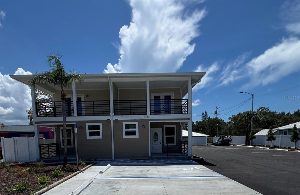 650 E TARPON AVENUE C1, Tarpon Springs, FL 34689