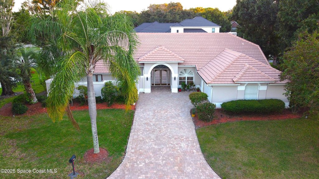 101 Island Grove Drive, Merritt Island, FL 32952