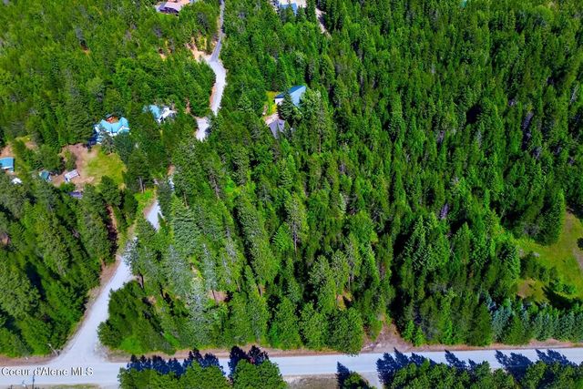 88 Horizon Dr, Sagle, ID 83860