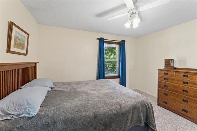 892 Gregory Street, Peculiar, MO 64078