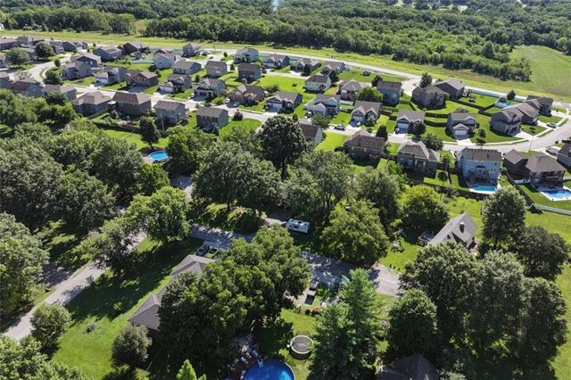 892 Gregory Street, Peculiar, MO 64078