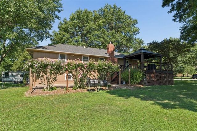 892 Gregory Street, Peculiar, MO 64078
