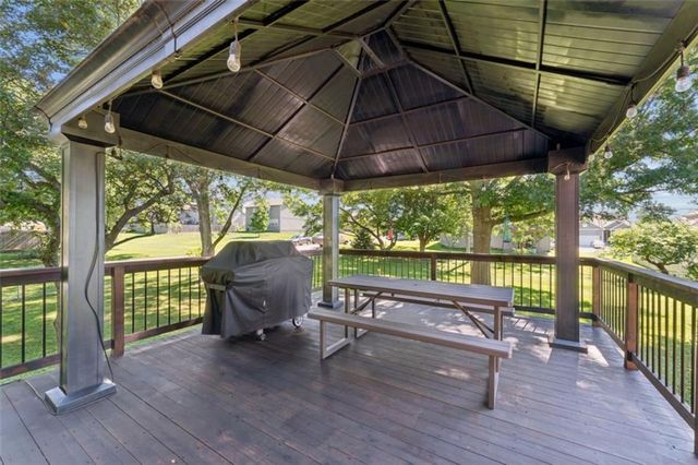 892 Gregory Street, Peculiar, MO 64078