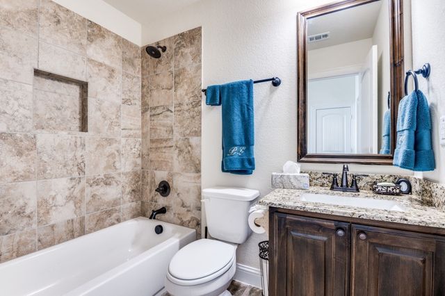 8210 Palmer Lane, Waxahachie, TX 75167