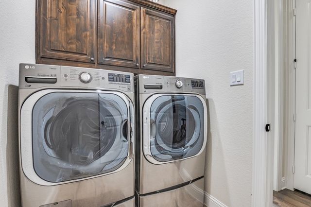 8210 Palmer Lane, Waxahachie, TX 75167