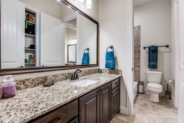 8210 Palmer Lane, Waxahachie, TX 75167