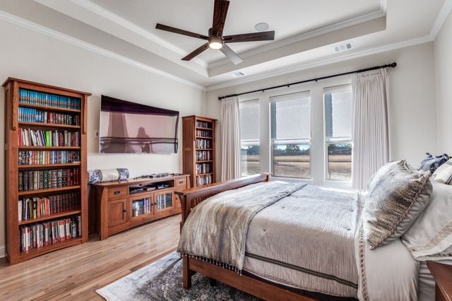 8210 Palmer Lane, Waxahachie, TX 75167