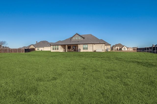 8210 Palmer Lane, Waxahachie, TX 75167