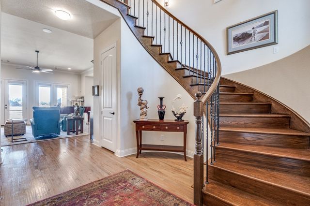 8210 Palmer Lane, Waxahachie, TX 75167