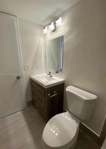 551 SW 135th Ave 406B, Pembroke Pines, FL 33027