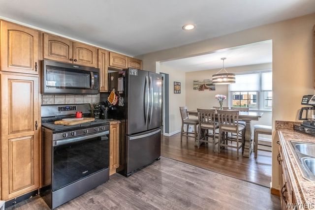 36 Dexter, Tonawanda, NY 14150