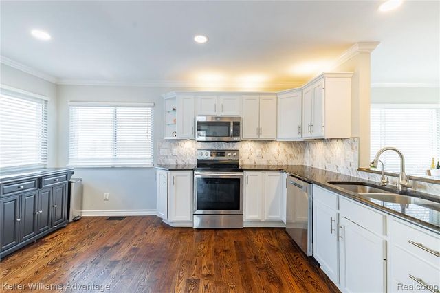 1466 Shankin Court, Wolverine Lake, MI 48390