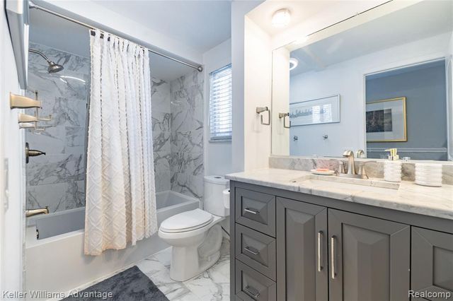 1466 Shankin Court, Wolverine Lake, MI 48390