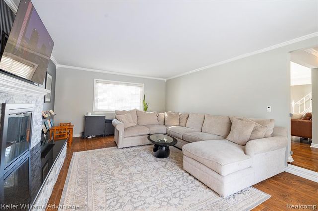 1466 Shankin Court, Wolverine Lake, MI 48390