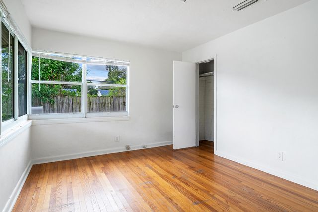 727 S M Street, Lake Worth Beach, FL 33460