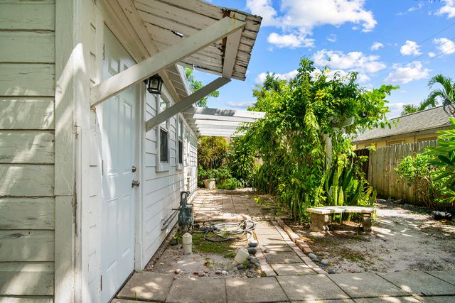 727 S M Street, Lake Worth Beach, FL 33460
