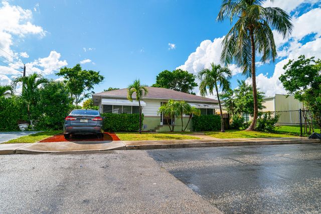 727 S M Street, Lake Worth Beach, FL 33460