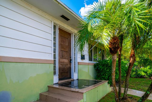 727 S M Street, Lake Worth Beach, FL 33460