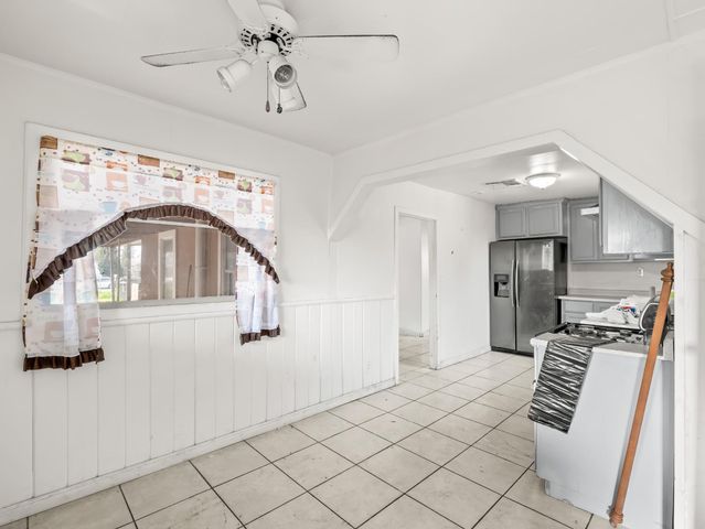 2509 S 10th Street, Fresno, CA 93725