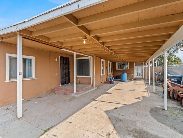 2509 S 10th Street, Fresno, CA 93725