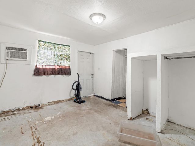 2509 S 10th Street, Fresno, CA 93725