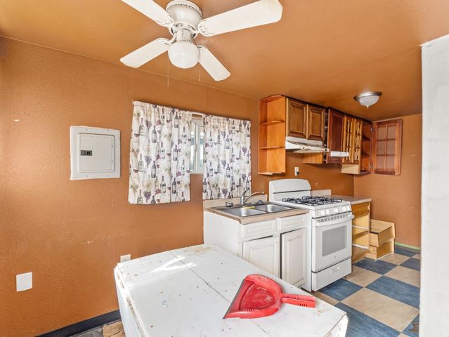 2509 S 10th Street, Fresno, CA 93725