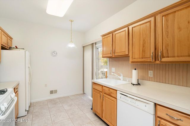 167 Burholme Drive, Hamilton, NJ 08691