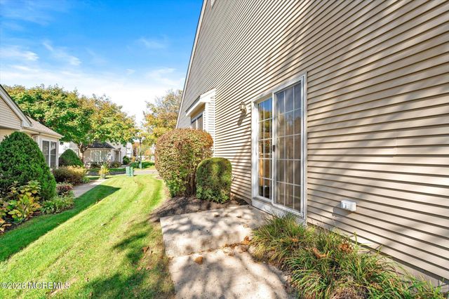 167 Burholme Drive, Hamilton, NJ 08691