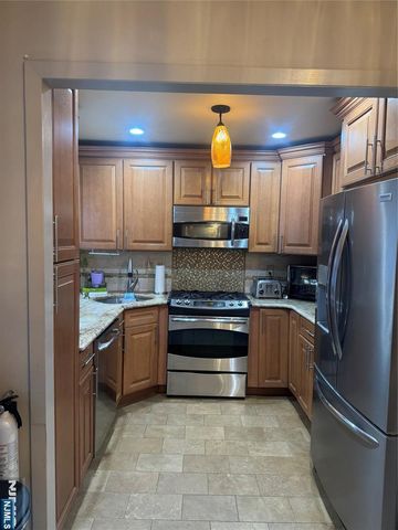 1131 43rd Street, North Bergen, NJ 07047