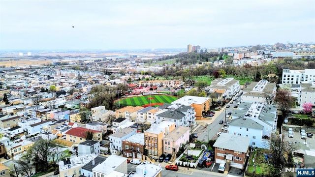 1131 43rd Street, North Bergen, NJ 07047