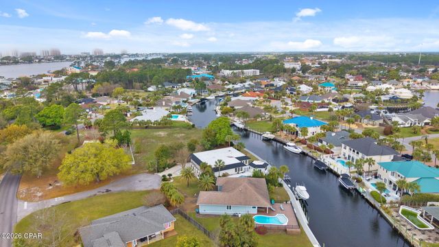 483 Wahoo Road, Panama City Beach, FL 32408