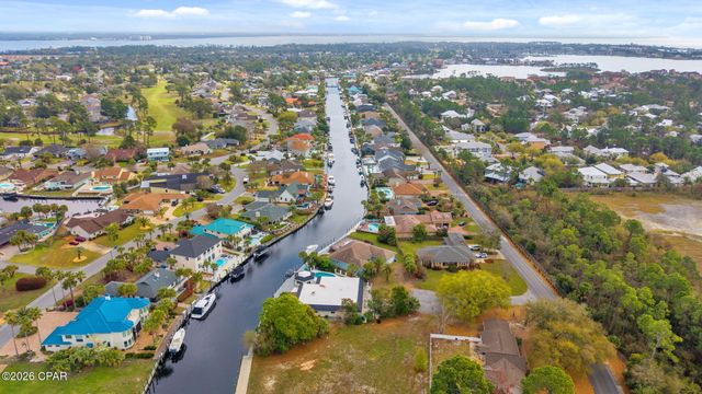 483 Wahoo Road, Panama City Beach, FL 32408