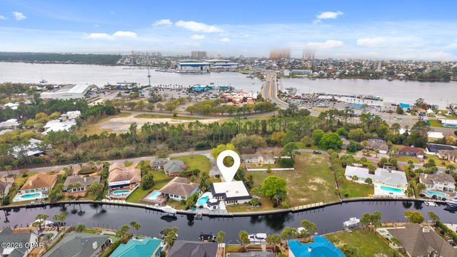 483 Wahoo Road, Panama City Beach, FL 32408