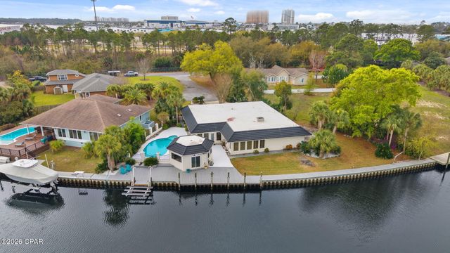 483 Wahoo Road, Panama City Beach, FL 32408