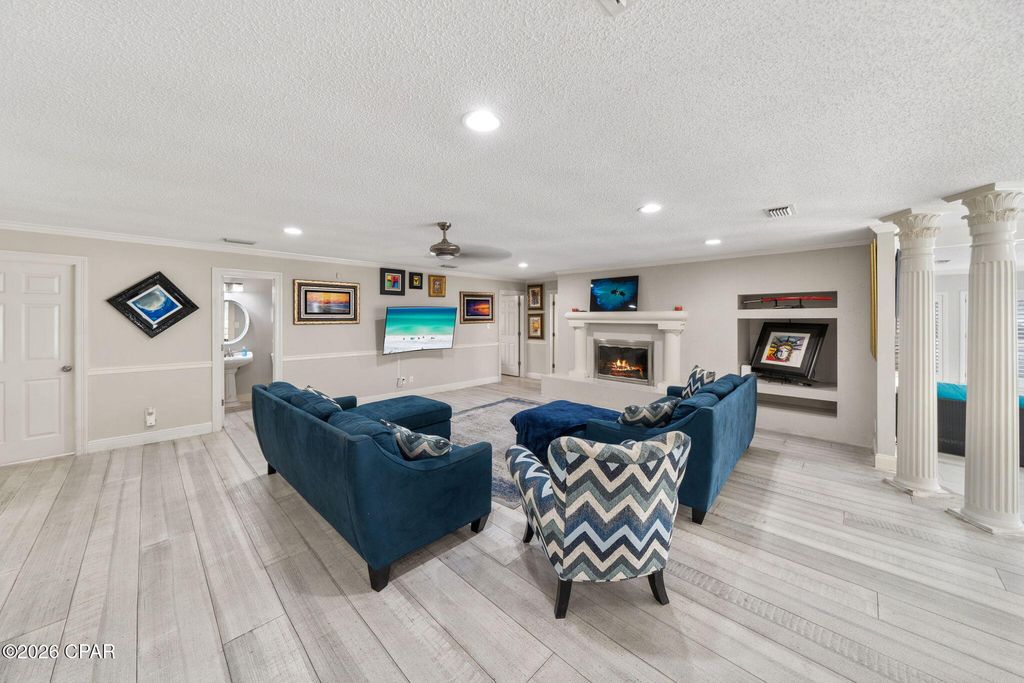 Image 10 of property listing at 483 Wahoo Road, Panama City Beach, FL 32408